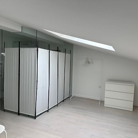 Black & White Apartments Rozna Dolina Ljubljana Buitenkant foto